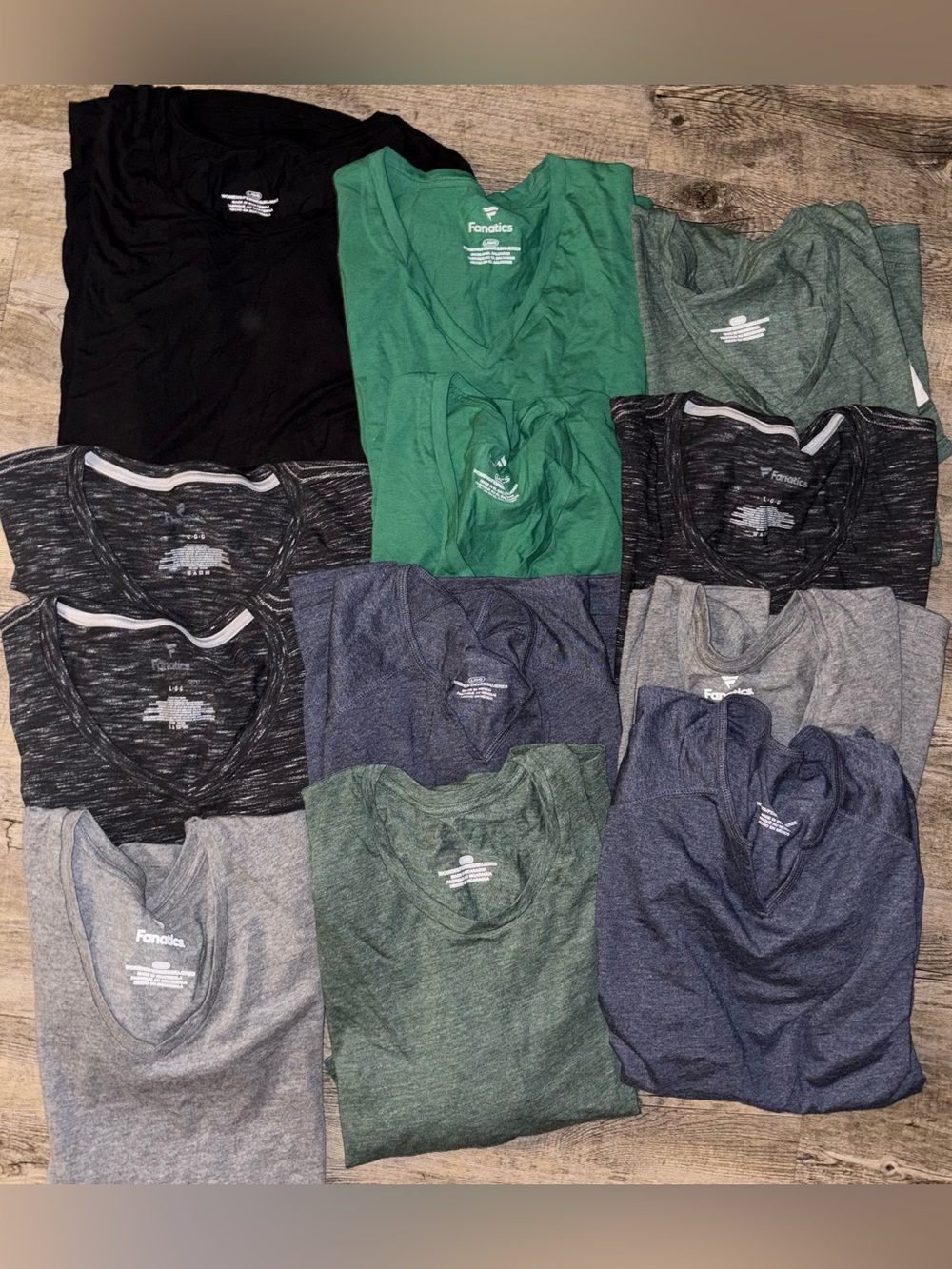 Fanatics athletic woman tshirts large new